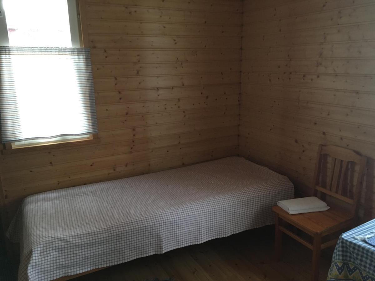 Leipyoelin Tila Bed & Breakfast Pernio ภายนอก รูปภาพ