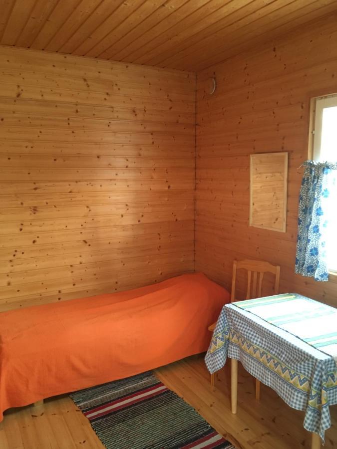 Leipyoelin Tila Bed & Breakfast Pernio ภายนอก รูปภาพ