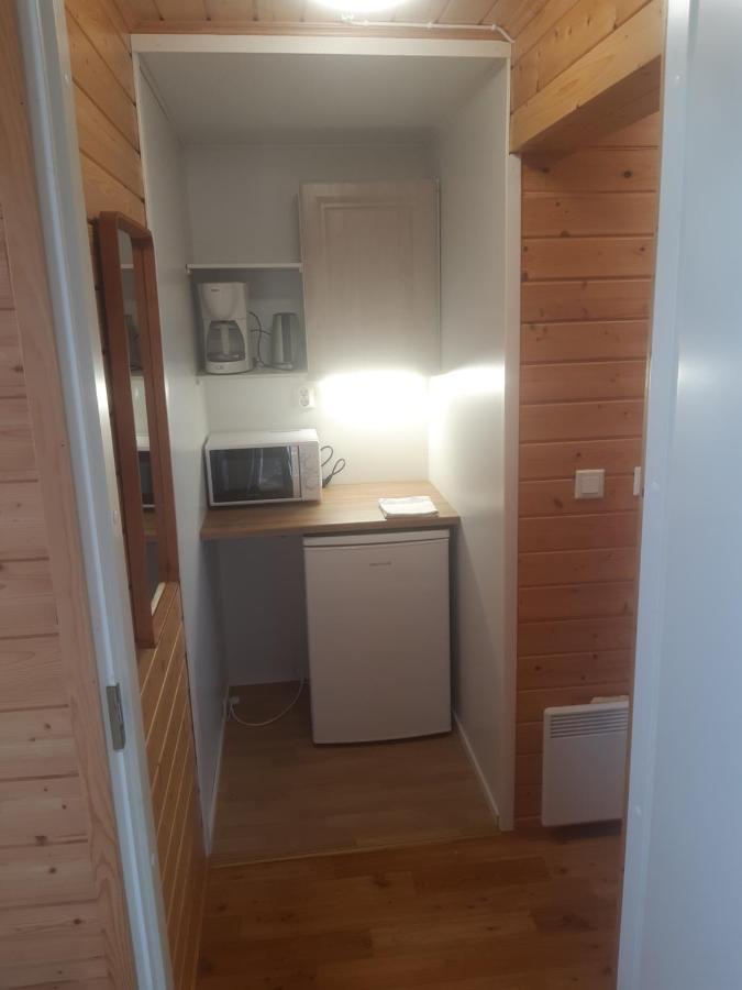 Leipyoelin Tila Bed & Breakfast Pernio ภายนอก รูปภาพ